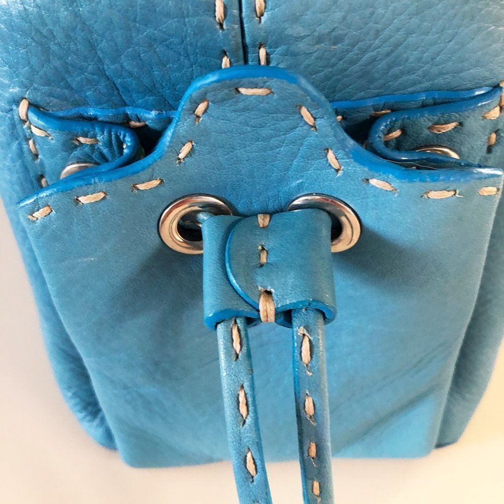 Gavi Pell Blue Leather Blanket Stitched Bag - Picture 4 of 10